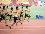 Lari Jarak Menengah menjelang garis finish di track