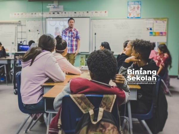 Pengertian Diskusi: Macam, Jenis, Fungsi, Manfaat Dan Tujuan ...